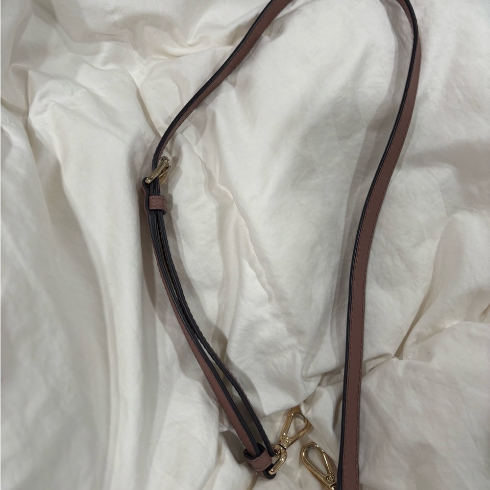 Michael Kors Handbag - Picture 4 of 16